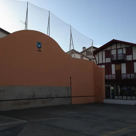 Lejlighed T2 A Socoa : Plage A Pied, Commerces A Proximite ! - Fr-1-239-508 *