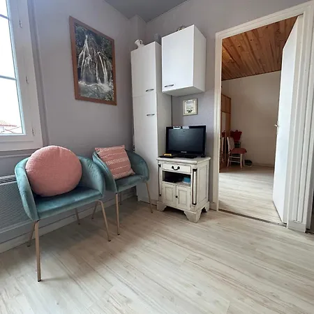 Lejlighed T2 A Socoa : Plage A Pied, Commerces A Proximite ! - Fr-1-239-508